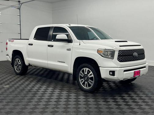 2018 Toyota Tundra SR5