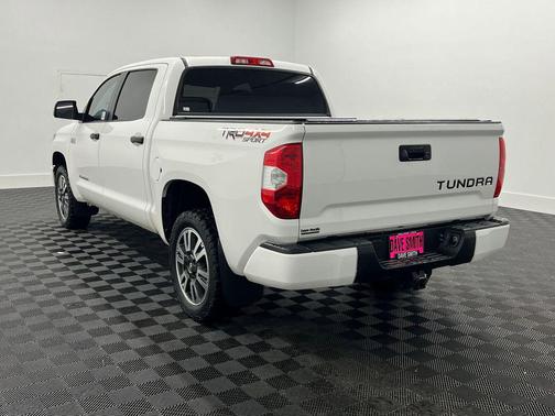 2018 Toyota Tundra SR5