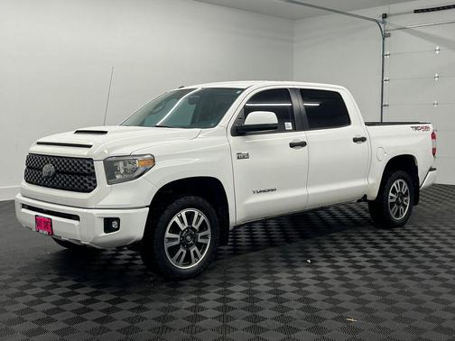 2018 Toyota Tundra SR5