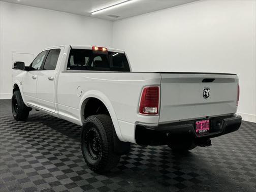 2018 RAM 2500 Laramie Crew Cab 4x4 8' Box