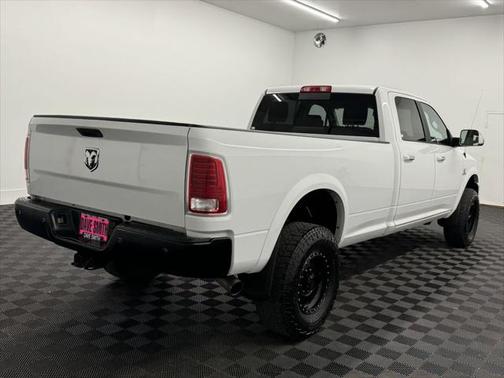 2018 RAM 2500 Laramie Crew Cab 4x4 8' Box