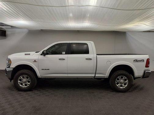 Bright White Clearcoat 2019 RAM 2500 Laramie Crew Cab 4x4 6'4' Box