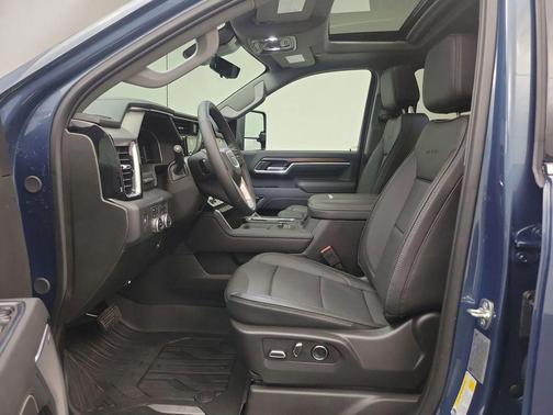 2025 GMC Sierra 3500 Denali