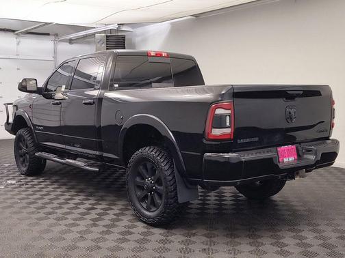 2022 RAM 2500 Laramie Crew Cab 4x4 6'4' Box