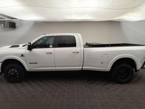 2024 RAM 3500 Limited Crew Cab 4x4 8' Box