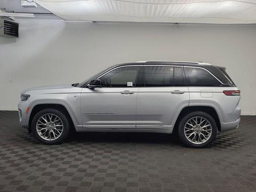 2022 Jeep Grand Cherokee 4xe Summit