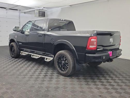 2019 RAM 3500 Laramie Crew Cab 4x4 6'4' Box