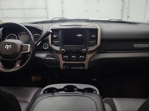 2020 RAM 2500 Laramie Crew Cab 4X4 6'4' Box