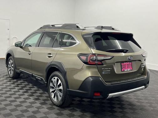 2024 Subaru Outback Touring XT