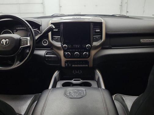 2020 RAM 2500 Laramie Crew Cab 4X4 6'4' Box