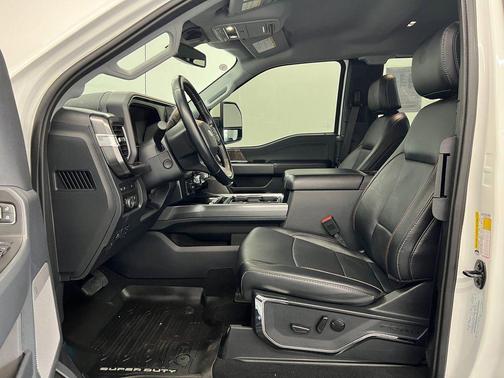 2023 Ford F-350 Lariat