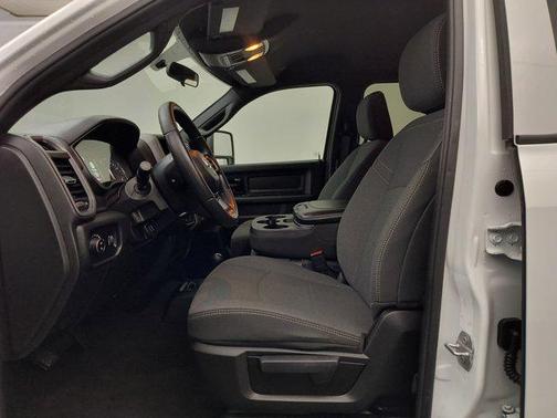 2024 RAM 2500 Tradesman Crew Cab 4x4 6'4' Box