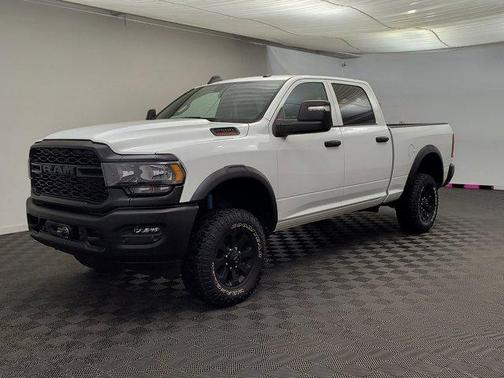 2024 RAM 2500 Tradesman Crew Cab 4x4 6'4' Box