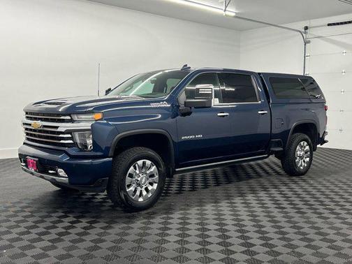 Northsky Blue Metallic 2022 Chevrolet Silverado 2500 High Country