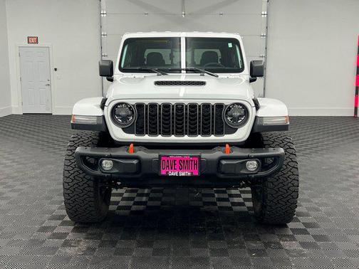 2025 Jeep Gladiator Mojave X