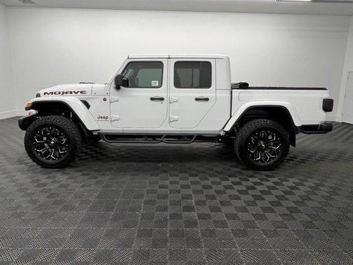 2025 Jeep Gladiator Mojave X