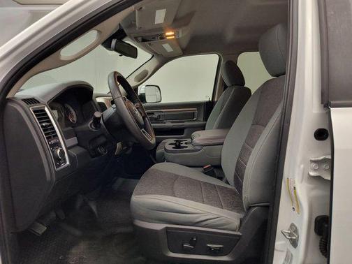 Bright White 2016 RAM 3500 SLT