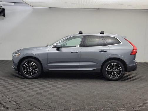 2021 Volvo XC60 T6 Momentum