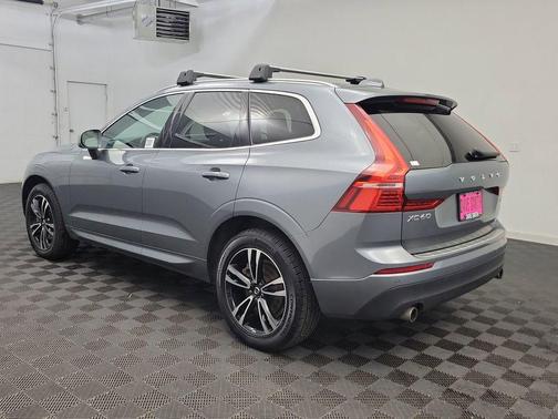 2021 Volvo XC60 T6 Momentum