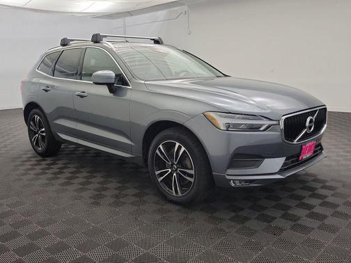 2021 Volvo XC60 T6 Momentum