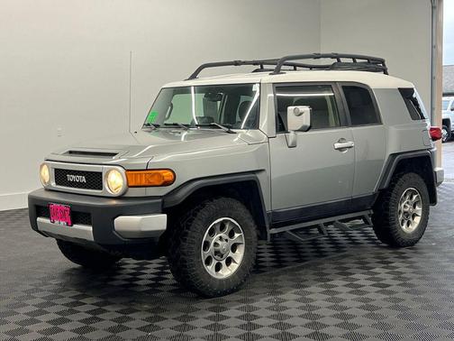 2012 Toyota FJ Cruiser Base
