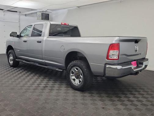 2020 RAM 3500 Tradesman Crew Cab 4x4 8' Box