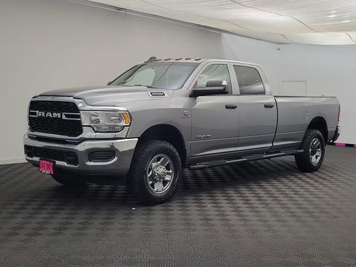 2020 RAM 3500 Tradesman Crew Cab 4x4 8' Box