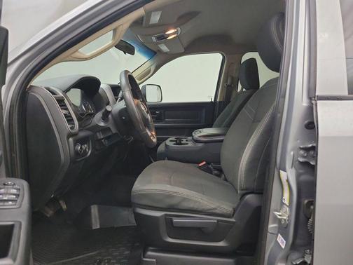 2020 RAM 3500 Tradesman Crew Cab 4x4 8' Box