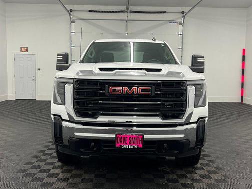 2024 GMC Sierra 2500 Pro