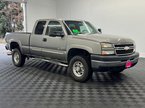 2006 Chevrolet Silverado 2500 LT H/D Extended Cab