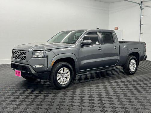 Gun Metallic 2024 Nissan Frontier SV