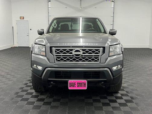 Gun Metallic 2024 Nissan Frontier SV