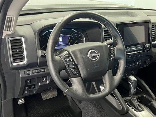 Gun Metallic 2024 Nissan Frontier SV