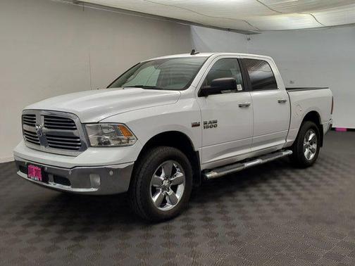 Bright White Clearcoat 2017 RAM 1500 Big Horn