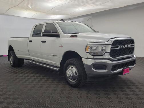 2021 RAM 3500 Tradesman Crew Cab 4x4 8' Box