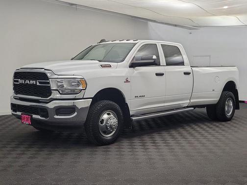2021 RAM 3500 Tradesman Crew Cab 4x4 8' Box