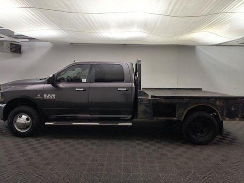 2018 RAM 3500 SLT Crew Cab 4x4 8' Box