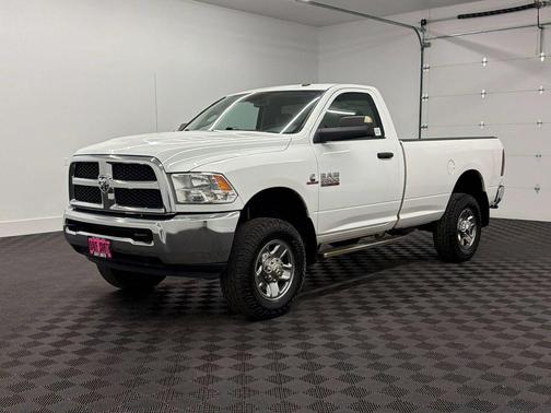 Bright White Clearcoat 2018 RAM 2500 Tradesman Regular Cab 4x4 8' Box