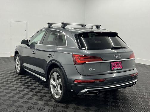 2022 Audi Q5 45 S line Premium Plus