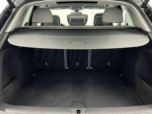 2022 Audi Q5 45 S line Premium Plus