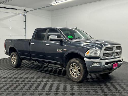 2018 RAM 2500 Laramie Crew Cab 4x4 8' Box