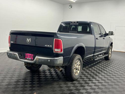 2018 RAM 2500 Laramie Crew Cab 4x4 8' Box