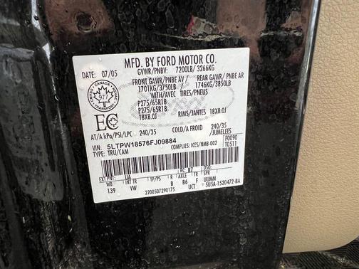 2006 Lincoln Mark LT Base