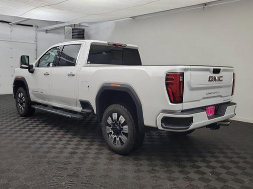 2025 GMC Sierra 2500 Denali