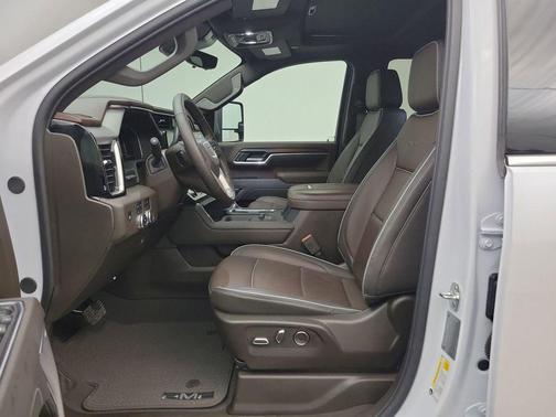 2025 GMC Sierra 2500 Denali