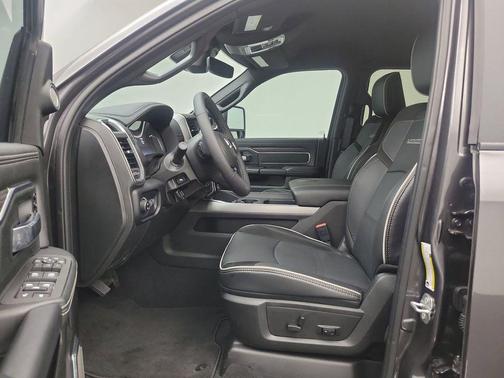 2025 RAM 2500 Laramie Crew Cab 4x4 6'4' Box