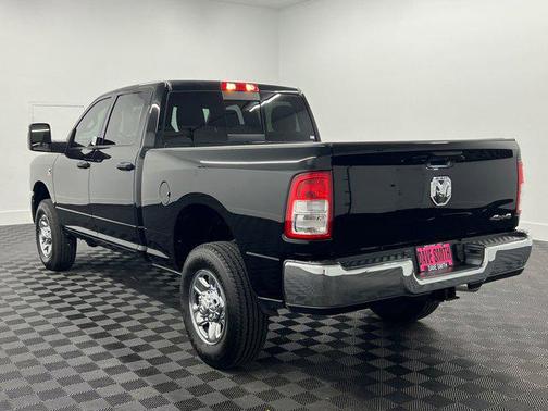 Diamond Black Crystal Pearlcoat 2024 RAM 2500 Tradesman Crew Cab 4x4 6'4' Box