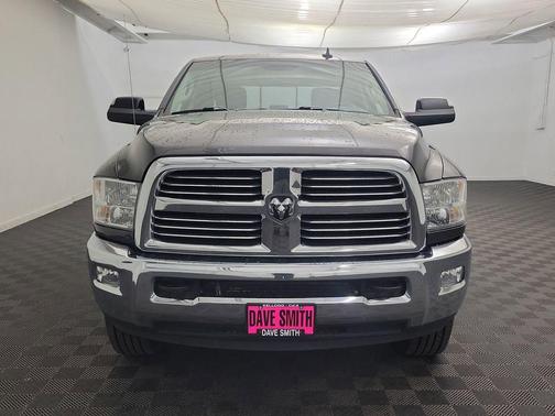 2017 RAM 3500 Big Horn Crew Cab 4x4 8' Box