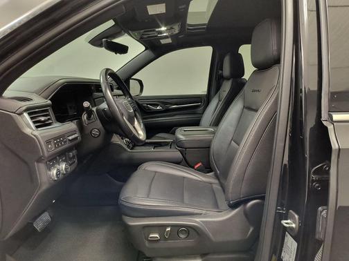 Onyx Black 2022 GMC Yukon XL Denali