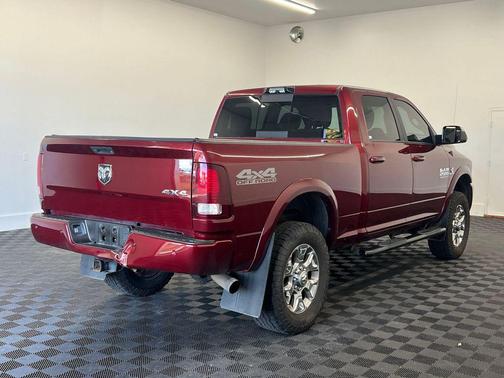 2018 RAM 2500 Laramie Crew Cab 4x4 6'4' Box